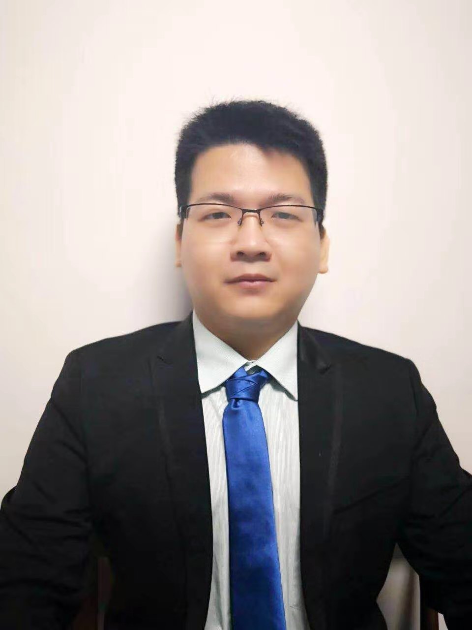 吴满